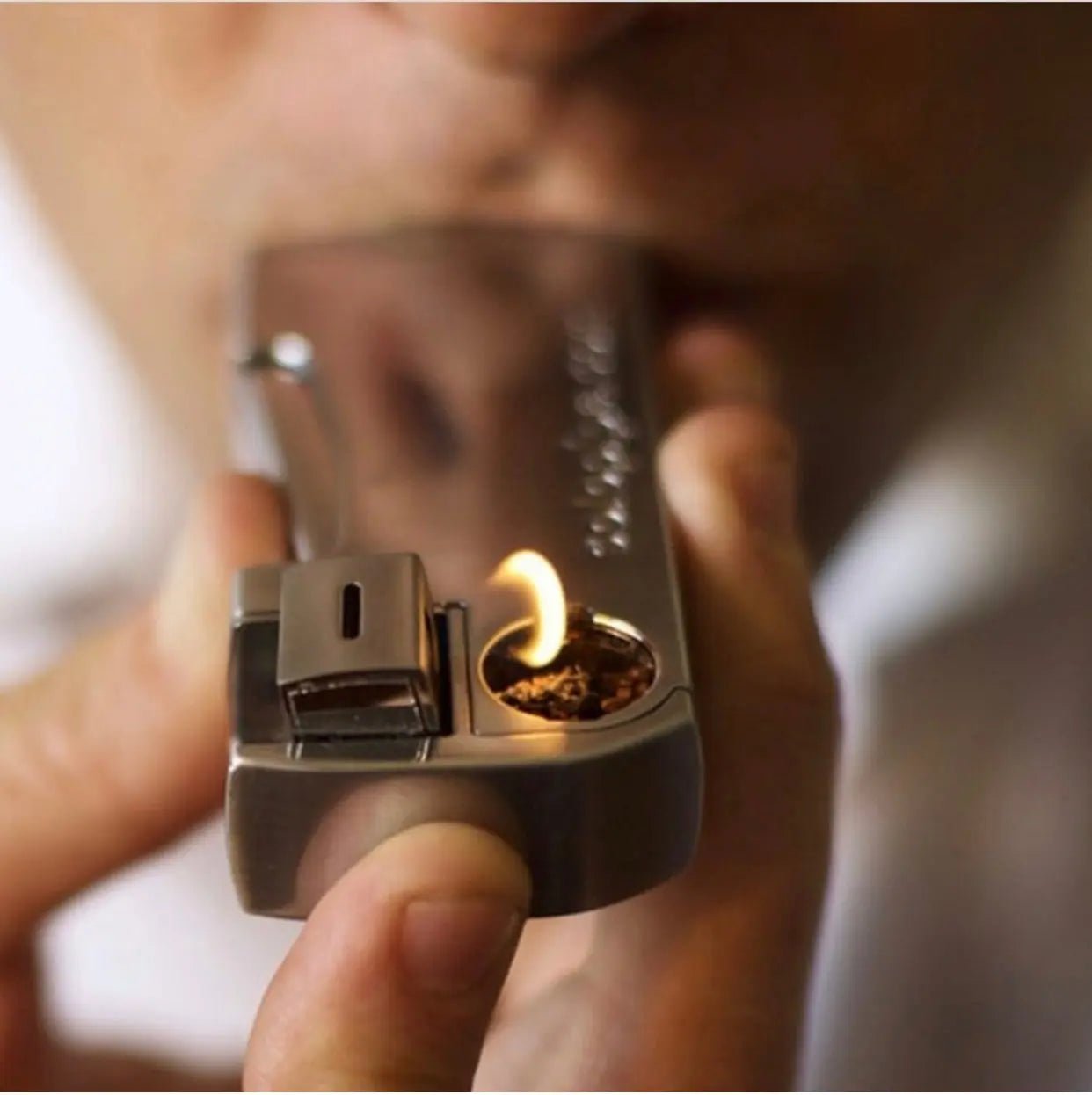 The Original Solopipe Self Igniting Pipe (GLASS BOWL INCLUDED) - solopipe